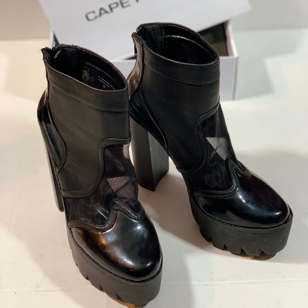 Cape Robbin PLATFORM HEELS